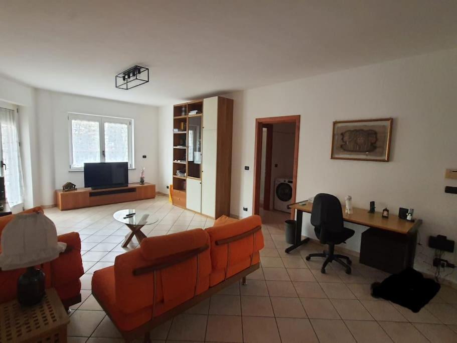 Officium Su Piazzetta Appartement Turijn Buitenkant foto